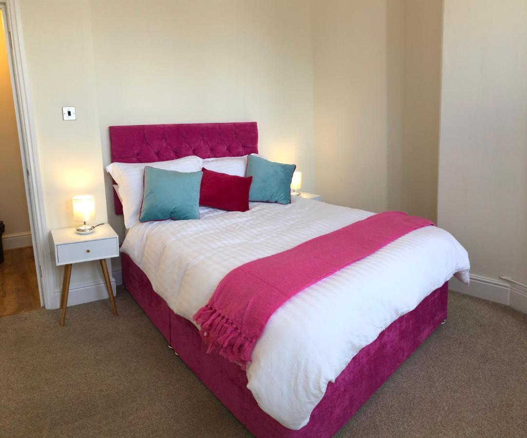 Mostyn Villa Free Private Parking Llandudno Exterior foto